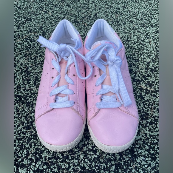 Nike Tennis Classic Style Light Pink Size 7 Sneakers with Perforated Check - Picture 4 of 11